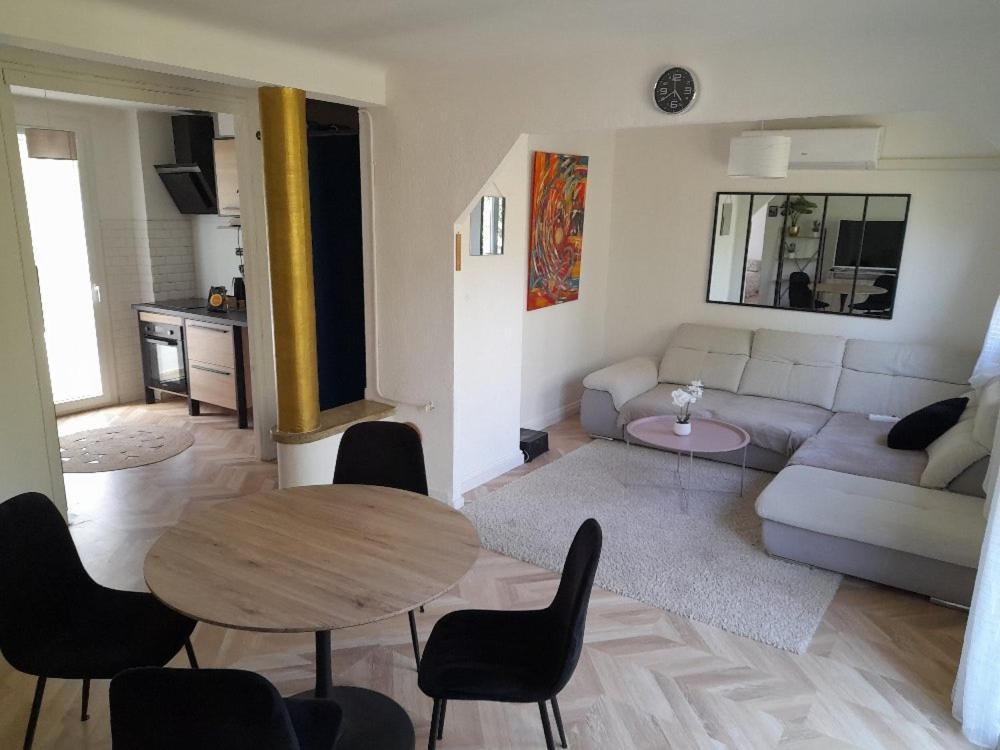 Appartement Aux Alyscamps 2, Climatisation, Wifi, Parking 阿爾勒 外观 照片